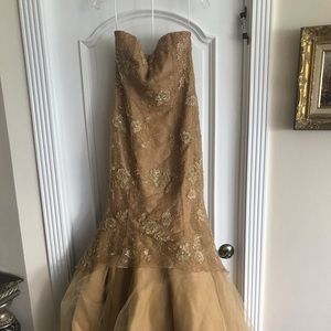 Custom made Special Occasion/Prom Dress